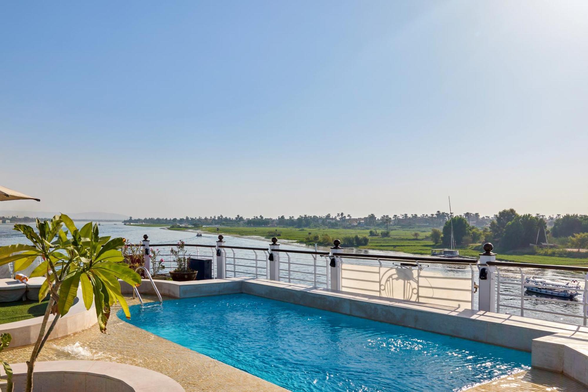 Moevenpick Royal Lotus Nile Cruise, Every Monday Four Nights From Luxor, Every Friday Three Nights From Aswan - Including Excursions & Sightseeing Ngoại thất bức ảnh